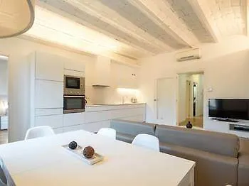 Ramblas Cozy Rent דירה